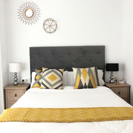 Ancha Del Carmen Ave Centro Malaga Madmar Lujo New Zambrano Appartement Buitenkant foto