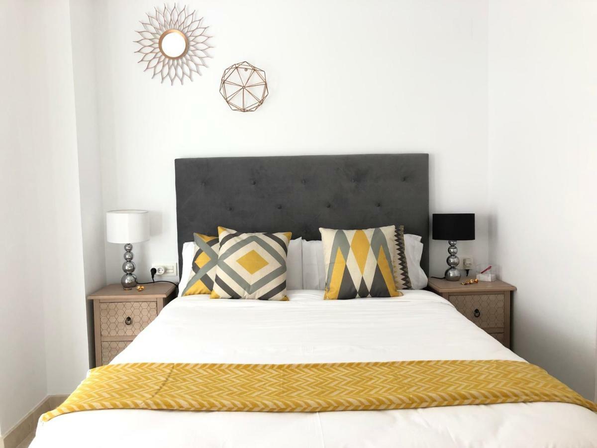 Ancha Del Carmen Ave Centro Malaga Madmar Lujo New Zambrano Appartement Buitenkant foto