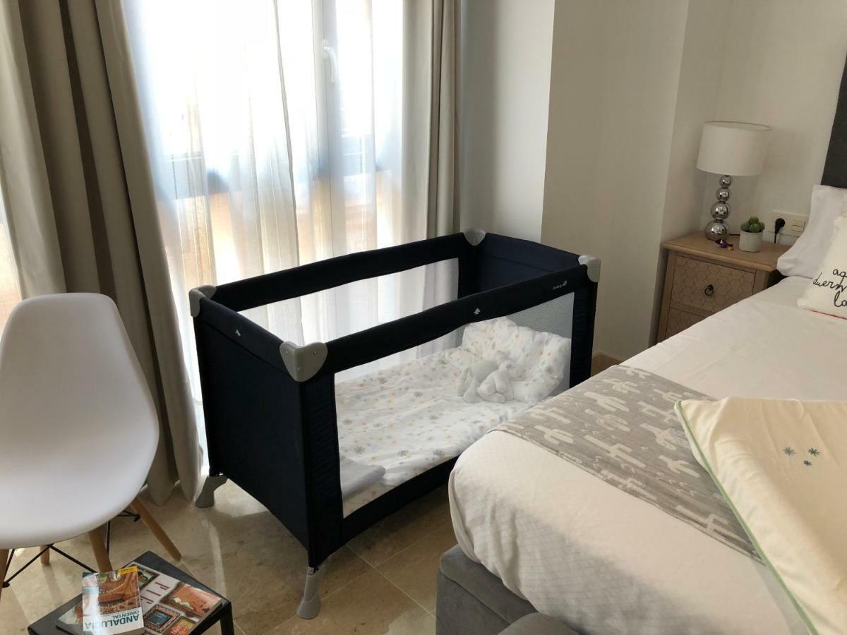 Ancha Del Carmen Ave Centro Malaga Madmar Lujo New Zambrano Appartement Buitenkant foto
