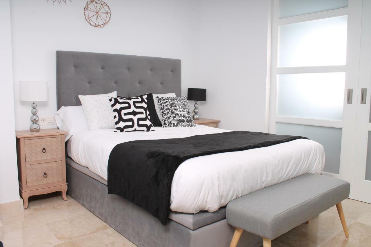 Ancha Del Carmen Ave Centro Malaga Madmar Lujo New Zambrano Appartement Buitenkant foto